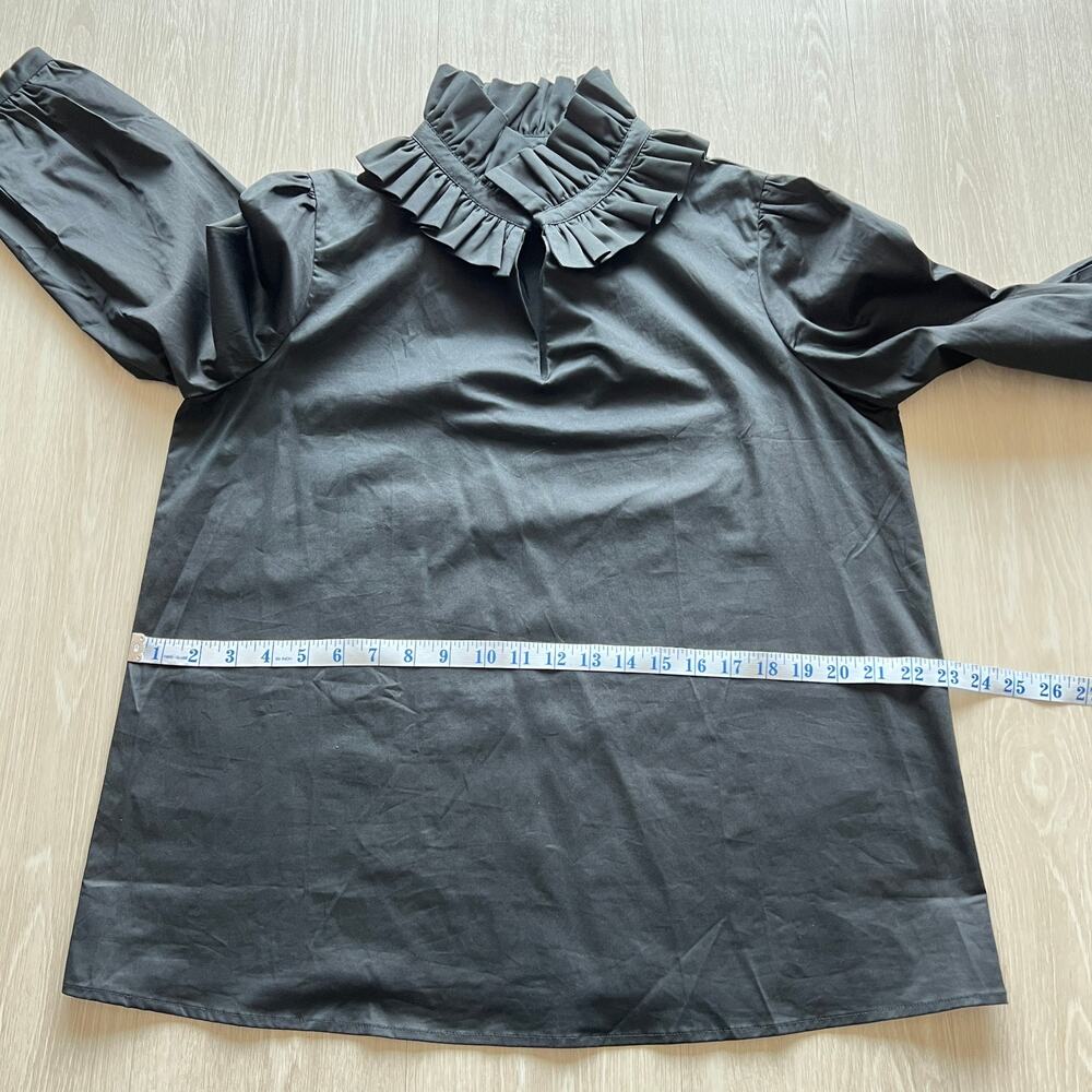 Tuckernuck Ruffle Neck Bouvier Blouse Large Black Preppy - Picture 7 of 12